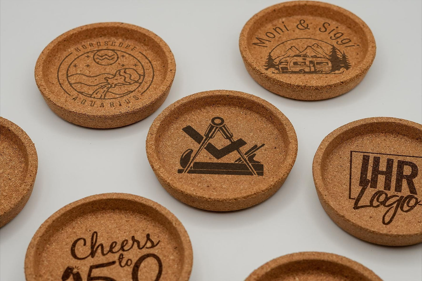 Tischler und Schreiner Kork Untersetzer 9 cm Custom Lasergravur Haustier Logo Lustiger Spruch Zitat Geburtstagsgeschenk Einweihung Freunde