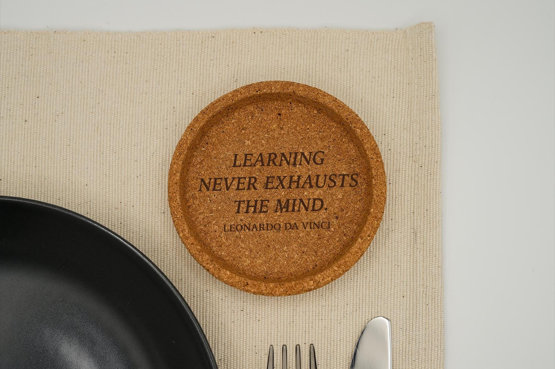 Leonardo Da Vinci Zitat Kork Untersetzer 9 cm Custom Lasergravur Haustier Logo Lustiger Spruch Zitat Geburtstagsgeschenk Einweihung Freunde