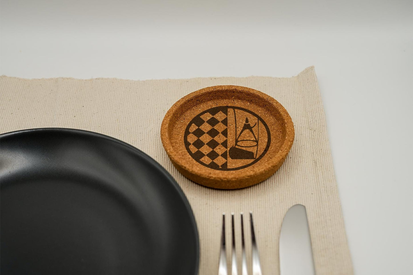 Zunftzeichen Bodenleger Kork Untersetzer 9 cm Custom Lasergravur Haustier Logo Lustiger Spruch Zitat Geburtstagsgeschenk Einweihung Freunde